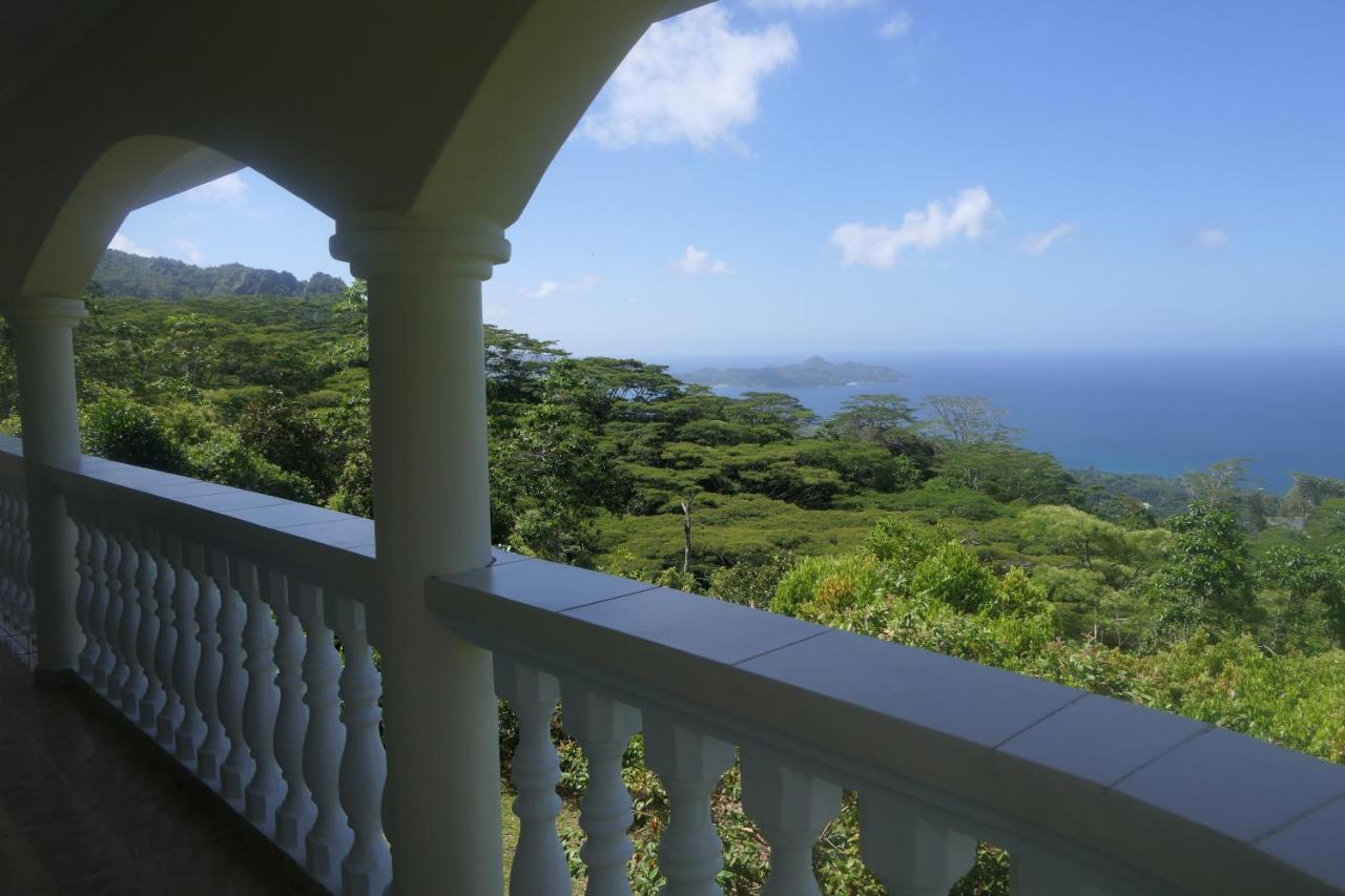 Villa Tropical Garden Self Catering Victoria Exterior foto